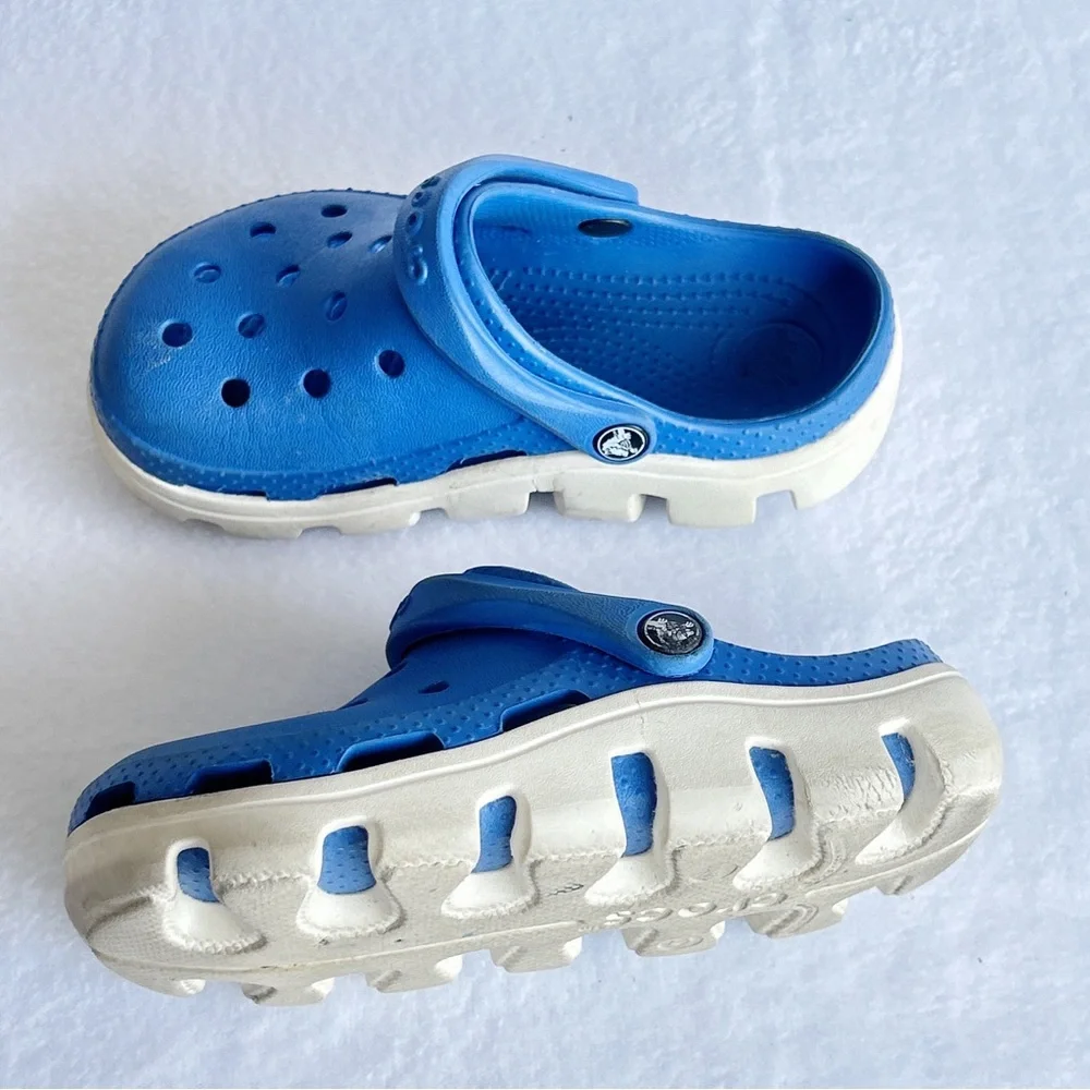 Crocs Kids Classic Clog Slip-On Shoes Size 10 11 Unisex Bright Blue White Trim